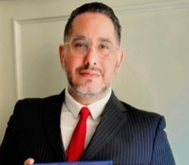 Dr. Hugo Daniel Yahari
